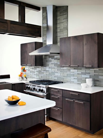 kitchen tiles and cabinet